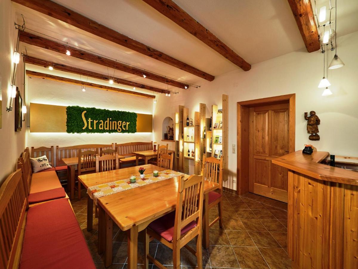 Asbacher Klosterkeller Stratzing Εξωτερικό φωτογραφία